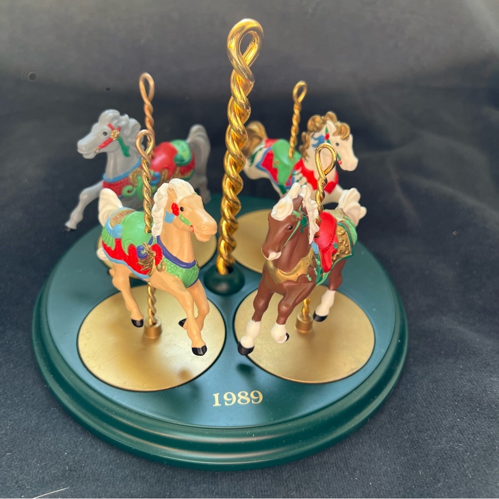 Hallmark Ornament 1989 Carousel Display Horses 1st 2nd 3rd 4th Stand Christmas